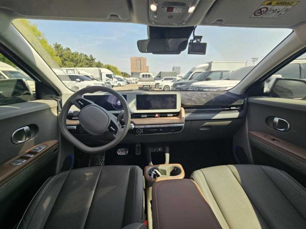 HYUNDAI Ioniq 5 - Vista 7