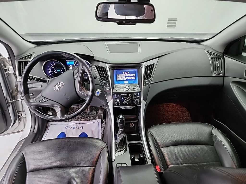 HYUNDAI Sonata - Vista 7