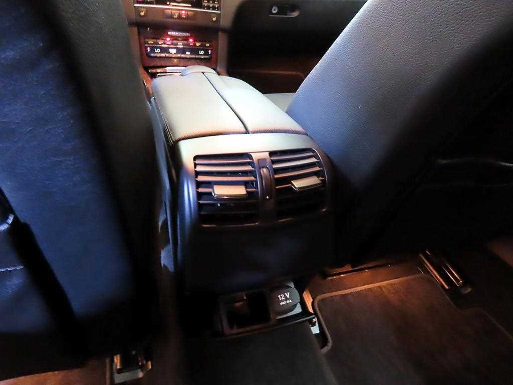 Mercedes Benz E class 2011 Plateado - Importación desde Corea - HF Imports Iquique - Foto 17