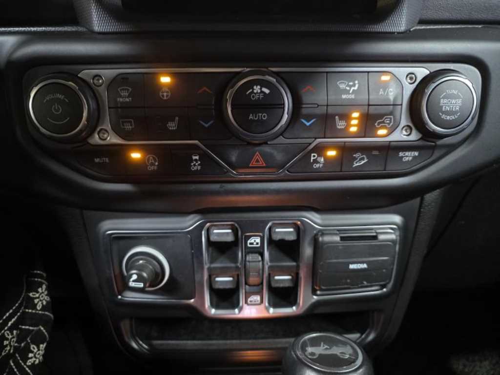 Jeep Wrangler - Vista 10