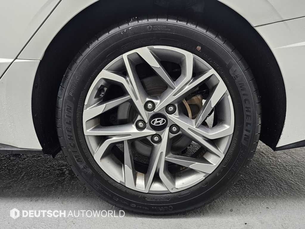 HYUNDAI Sonata - Vista 6