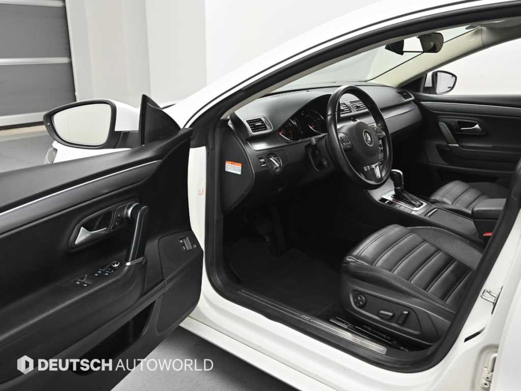 Volkswagen CC - Vista 11