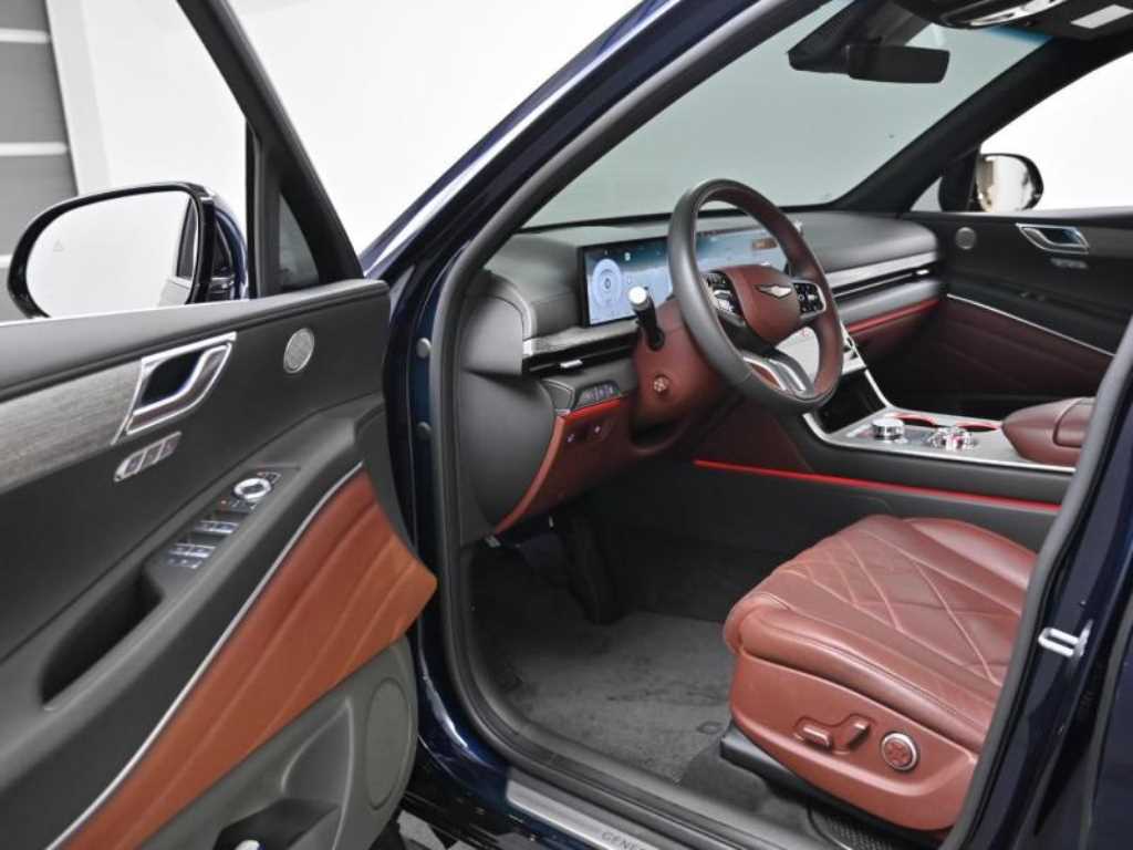 Genesis GV80 - Vista 11