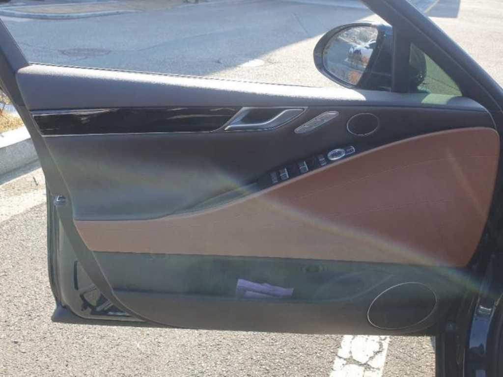 Genesis G80 - Vista 5