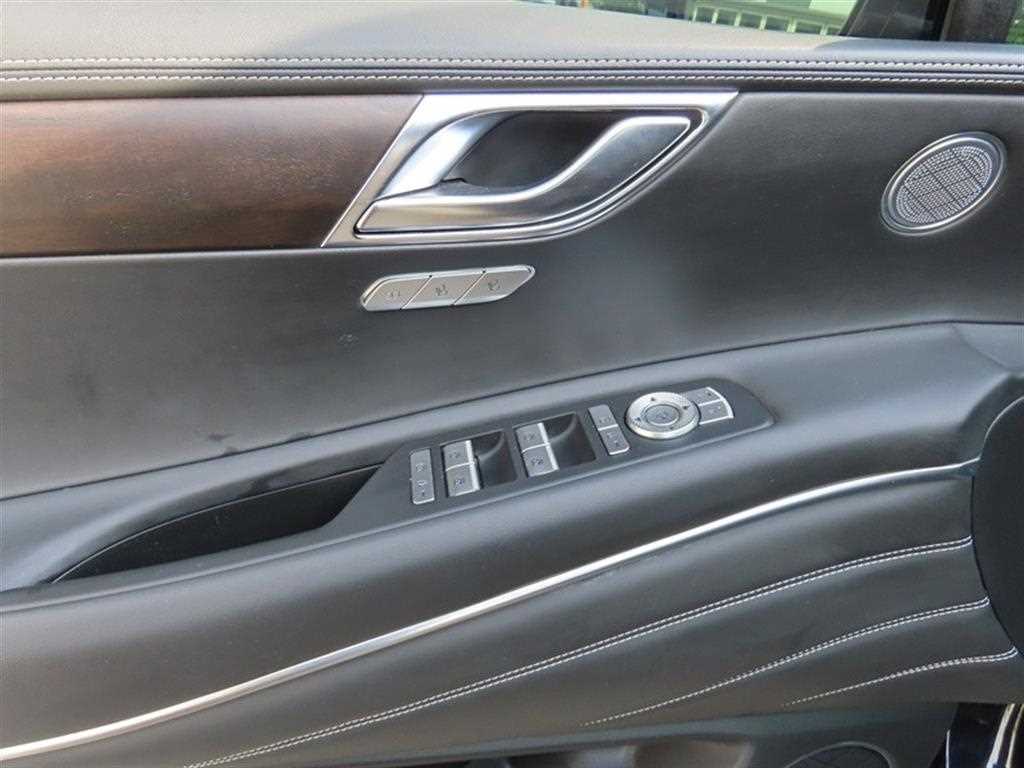 Genesis GV80 - Vista 7