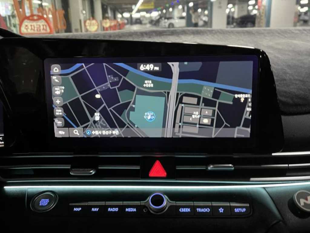 HYUNDAI Avante - Vista 9