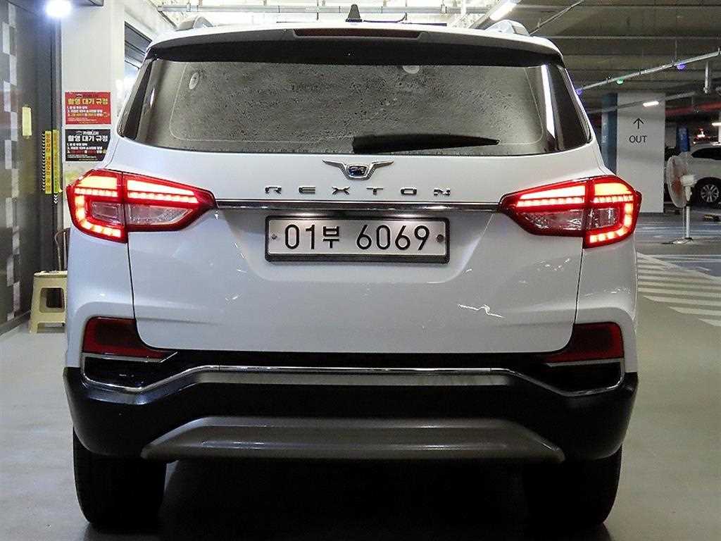 Ssangyong Rexton - Vista 5