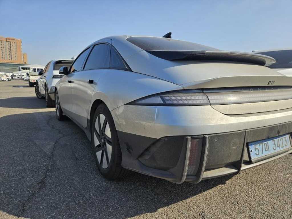 HYUNDAI Ioniq 6 - Vista 2