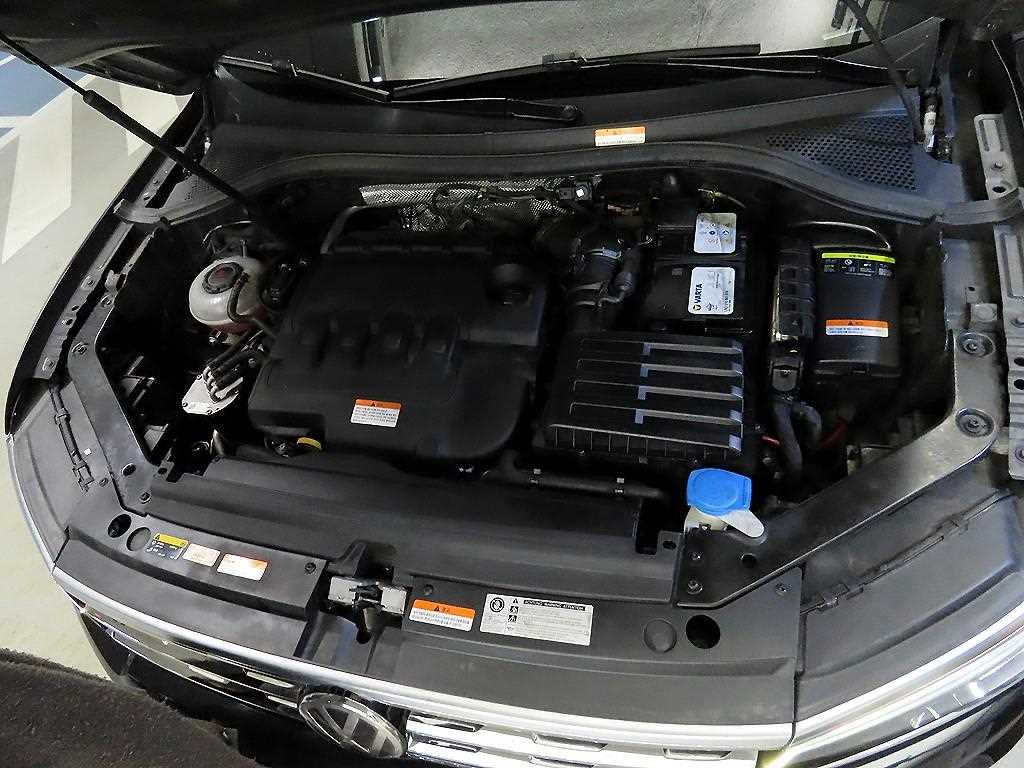 Volkswagen Tiguan 2020 Negro - Importación desde Corea - HF Imports Iquique - Foto 19