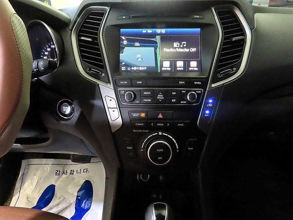 HYUNDAI Santa Fe - Vista 11