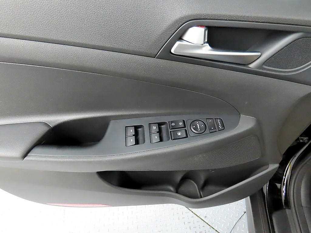 HYUNDAI Tucson - Vista 11