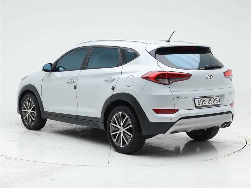 HYUNDAI Tucson - Vista 4