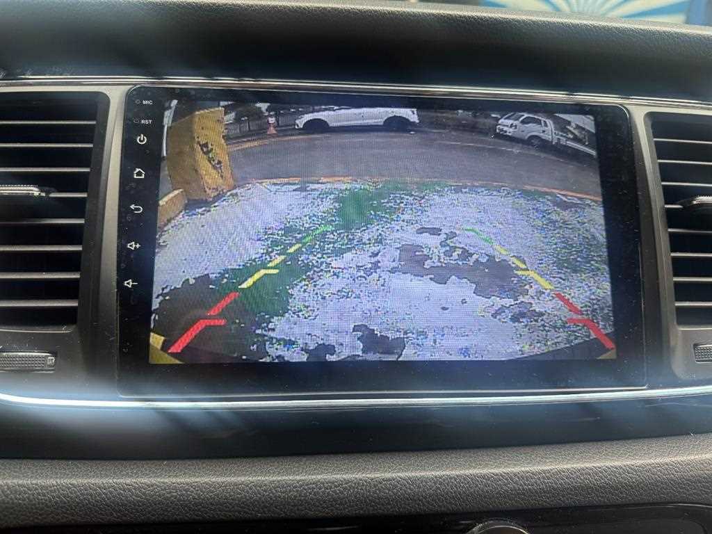 KIA Carnival - Vista 6