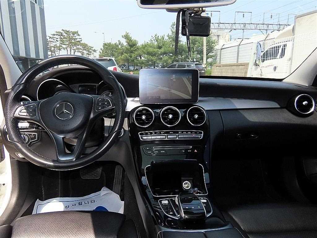 Mercedes Benz C Class - Vista 7