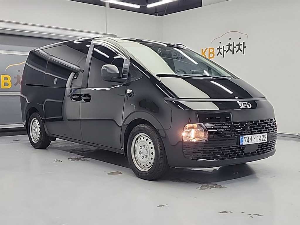 HYUNDAI Staria - Vista 4