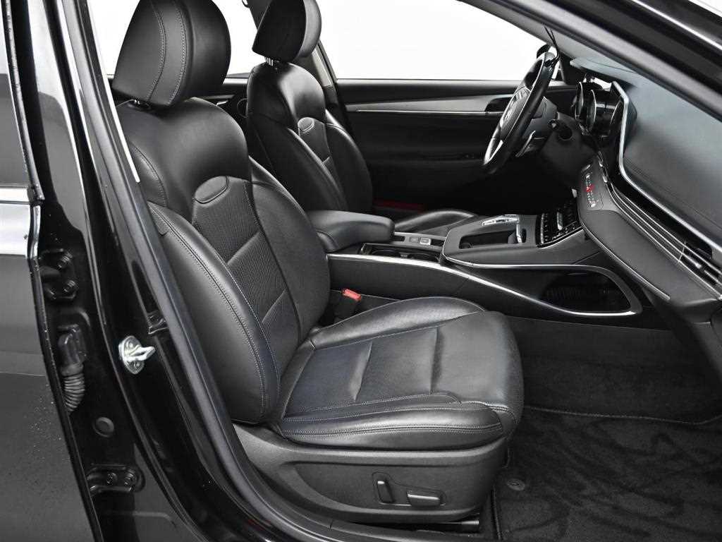 HYUNDAI Grandeur - Vista 10