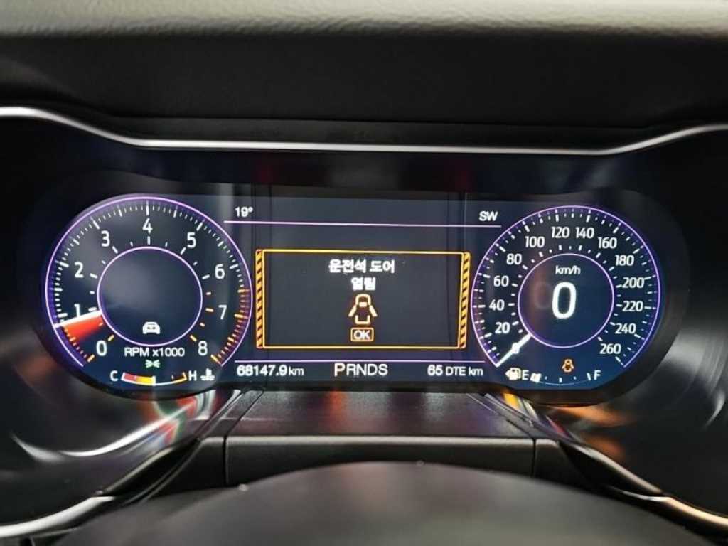 Ford Mustang - Vista 6