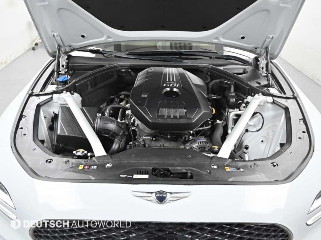 Genesis G70 - Vista 6