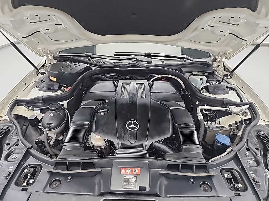 Mercedes Benz CLS Class - Vista 5