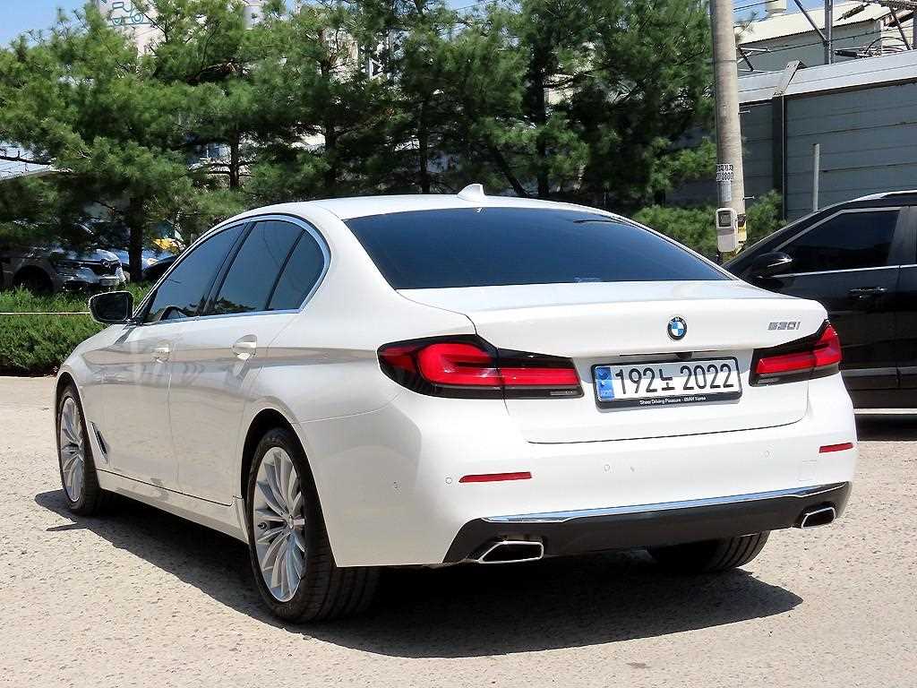 BMW 5 Series - Vista 4