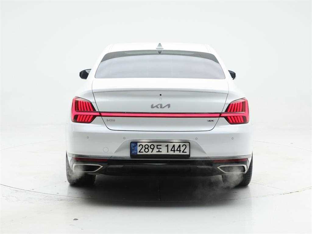 KIA K9 - Vista 5