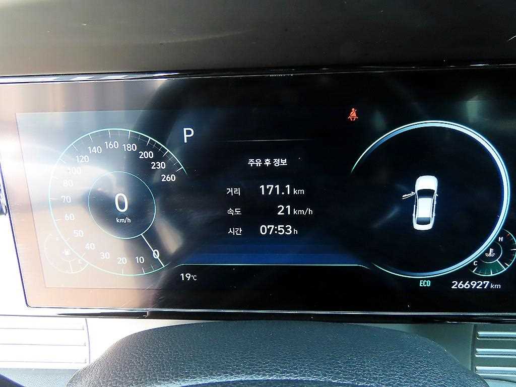 HYUNDAI Grandeur - Vista 9