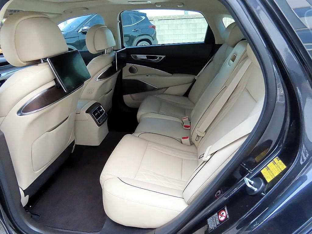 KIA K9 - Vista 6