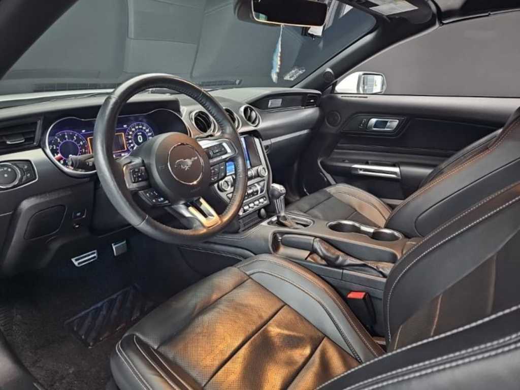 Ford Mustang - Vista 5