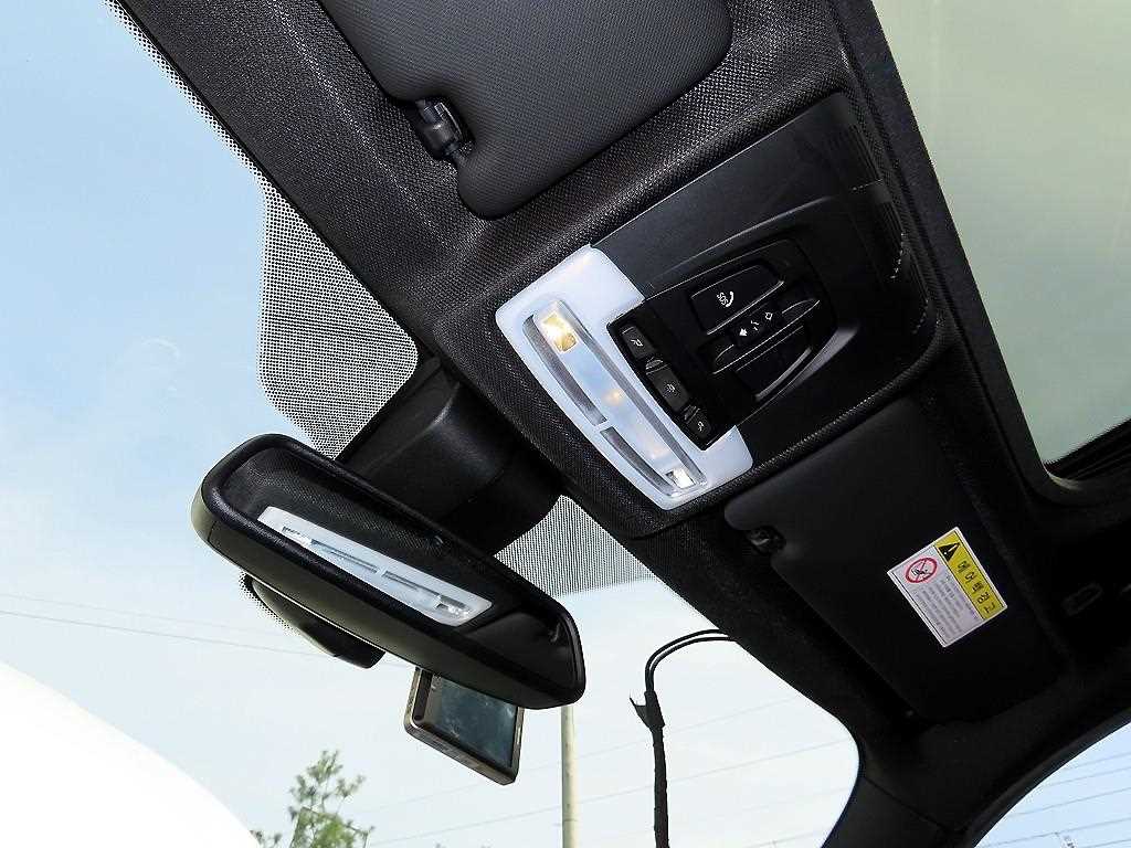 BMW 3 series 2018 Blanco - Importación desde Corea - HF Imports Iquique - Foto 16