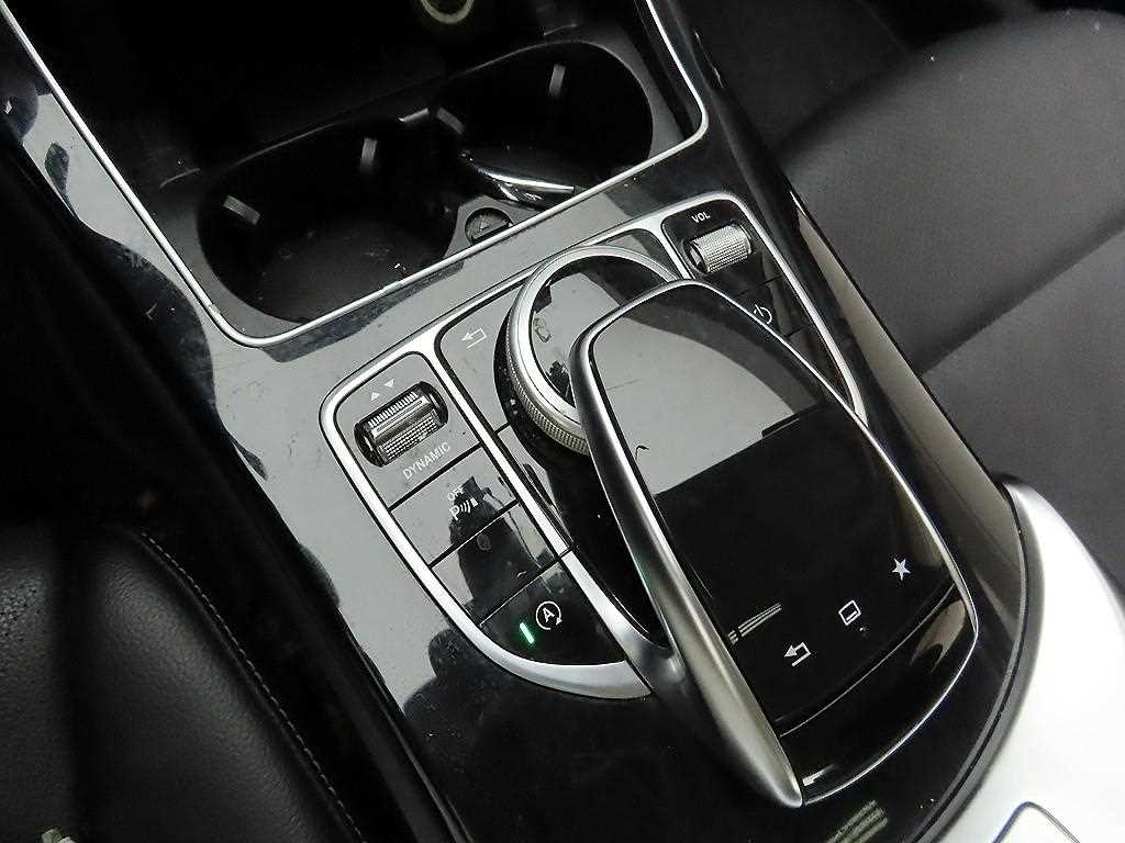 Mercedes Benz C Class 2016 Blanco - Importación desde Corea - HF Imports Iquique - Foto 17