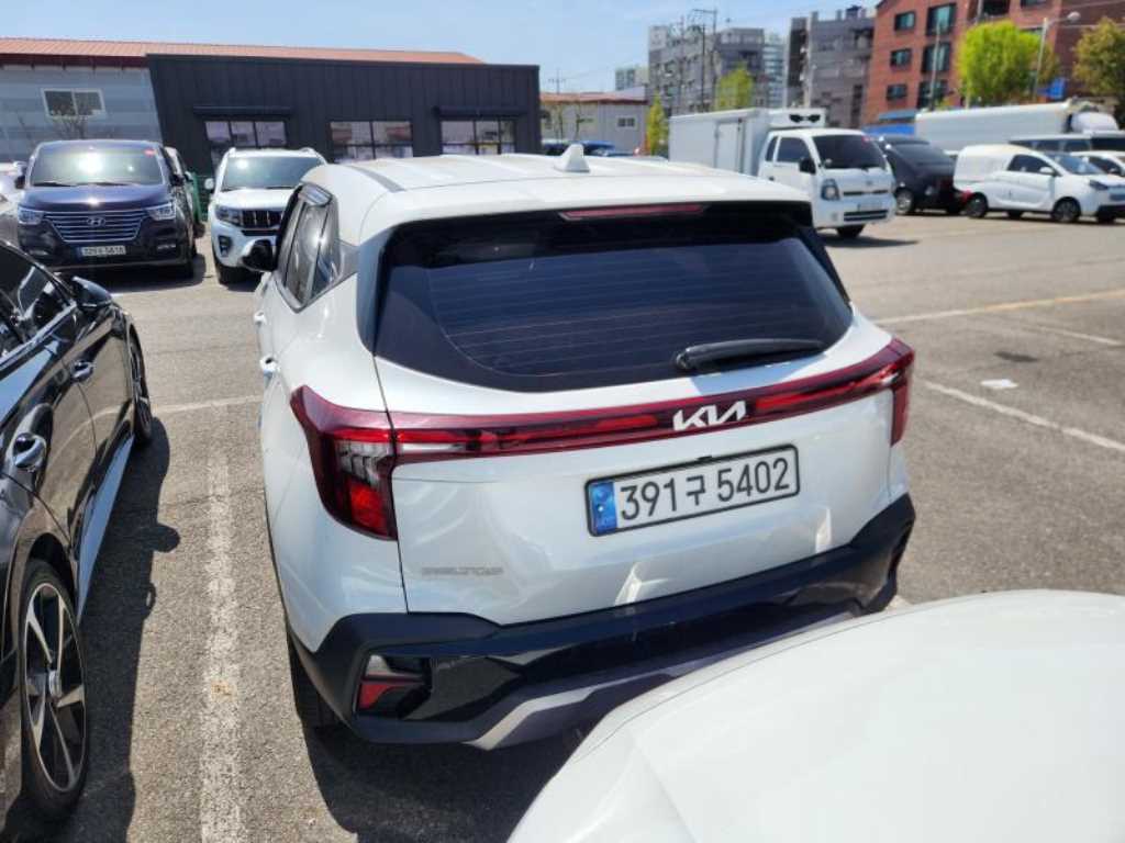 KIA Seltos - Vista 4