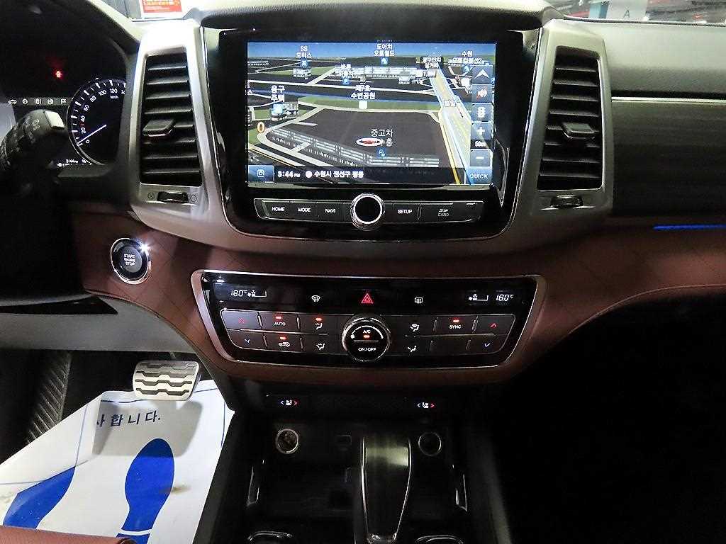 Ssangyong Rexton - Vista 11