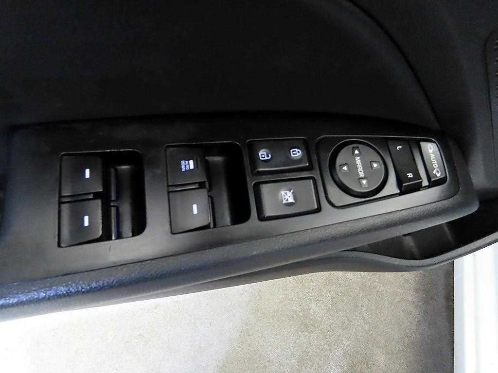 HYUNDAI Avante 2016 Blanco - Importación desde Corea - HF Imports Iquique - Foto 13