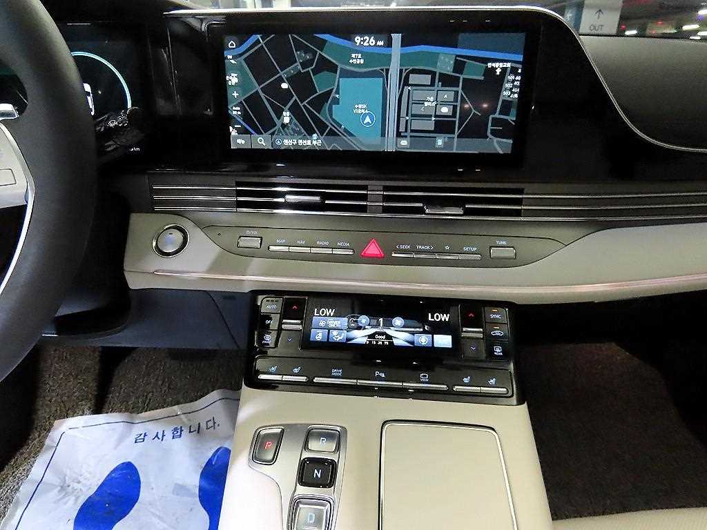 HYUNDAI Grandeur - Vista 11