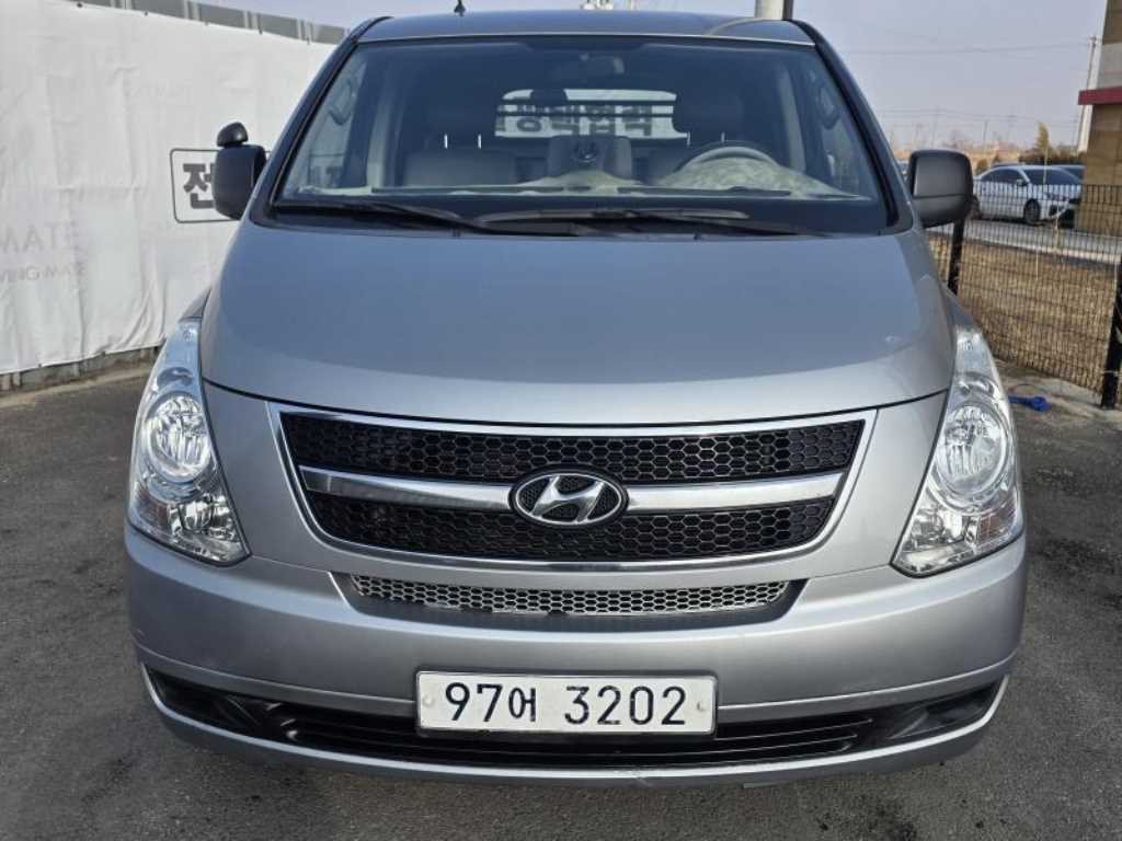 HYUNDAI Starex 2014 - Importación desde Corea - HF Imports Iquique - Foto 1