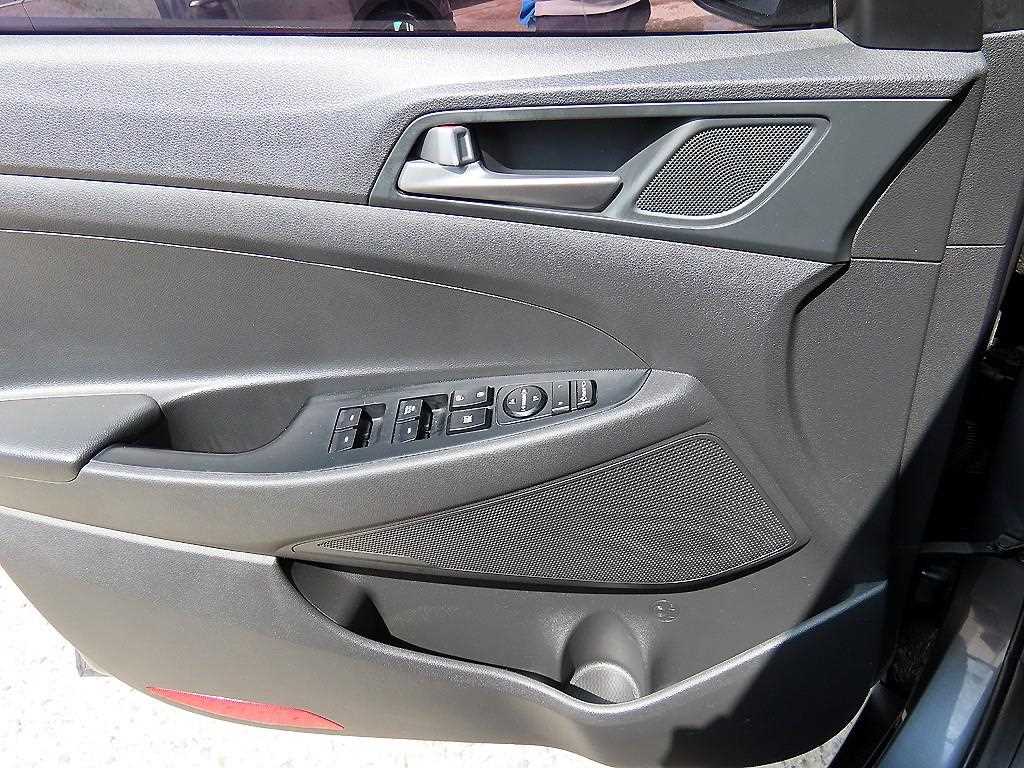 HYUNDAI Tucson - Vista 11