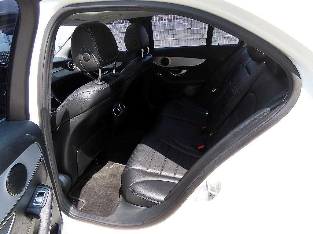 Mercedes Benz C Class - Vista 6