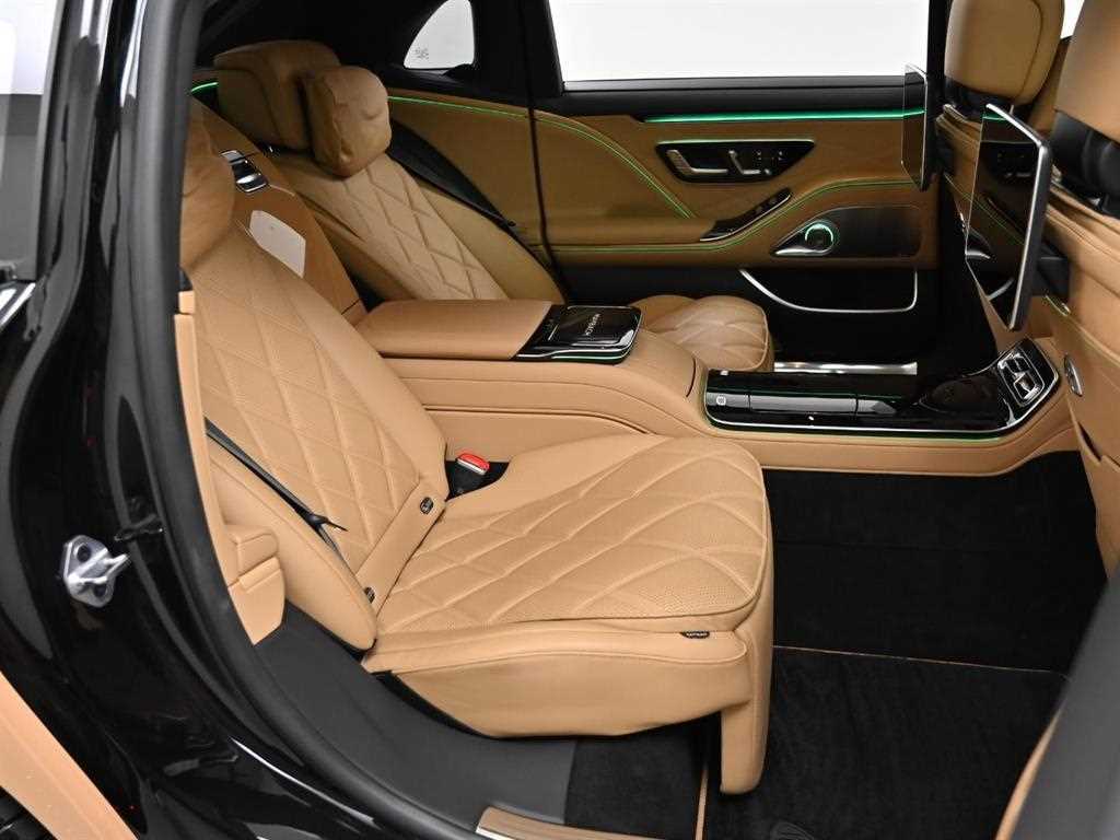 Mercedes Benz S Class - Vista 12