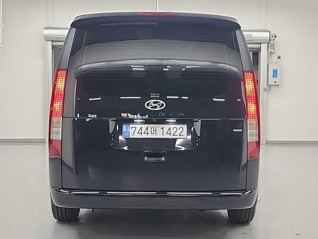 HYUNDAI Staria - Vista 3