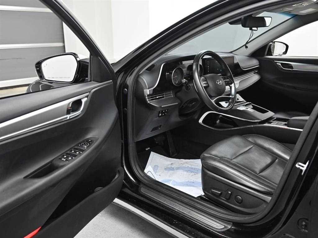 HYUNDAI Grandeur - Vista 11