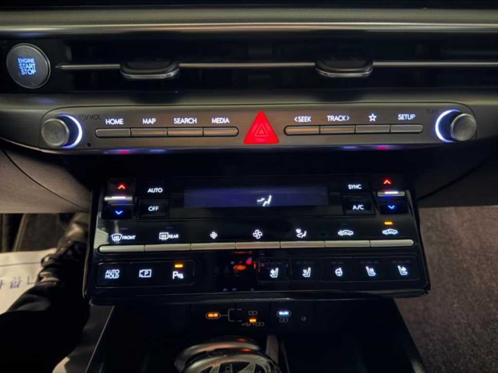 HYUNDAI Grandeur - Vista 12