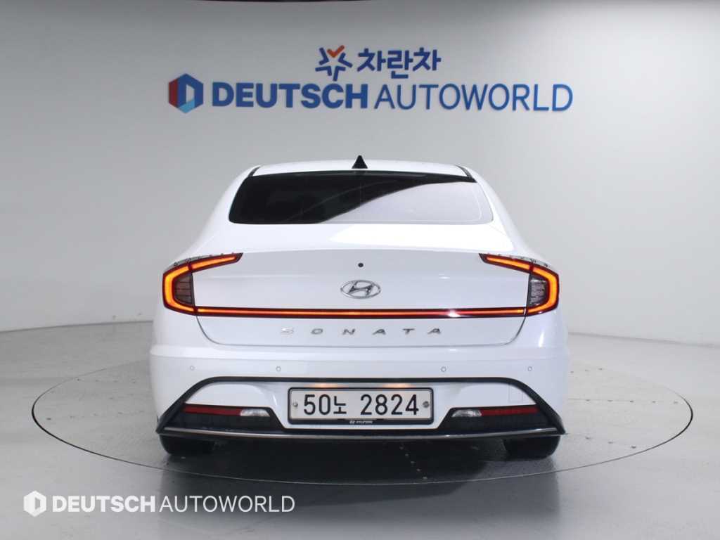 HYUNDAI Sonata - Vista 5