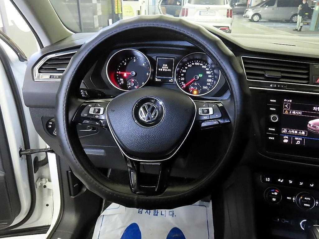 Volkswagen Tiguan - Vista 8