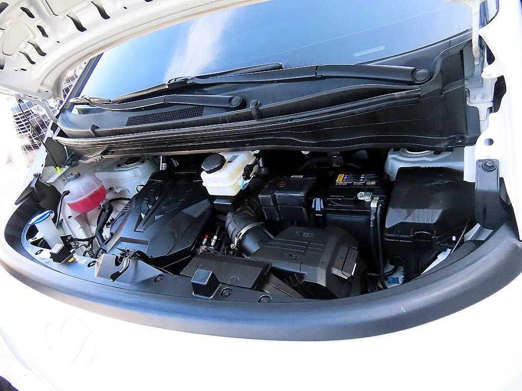 HYUNDAI Staria 2025 Blanco - Importación desde Corea - HF Imports Iquique - Foto 19