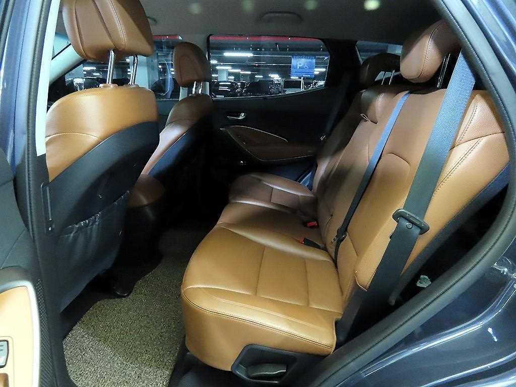 HYUNDAI Santa Fe - Vista 7