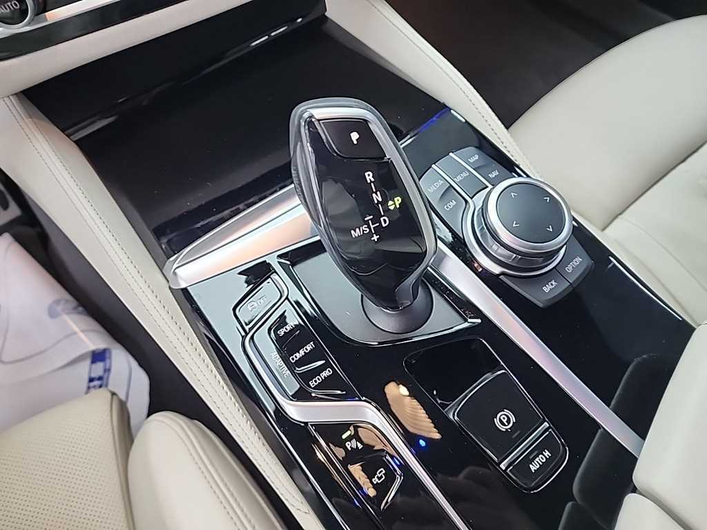 BMW 5 Series - Vista 8