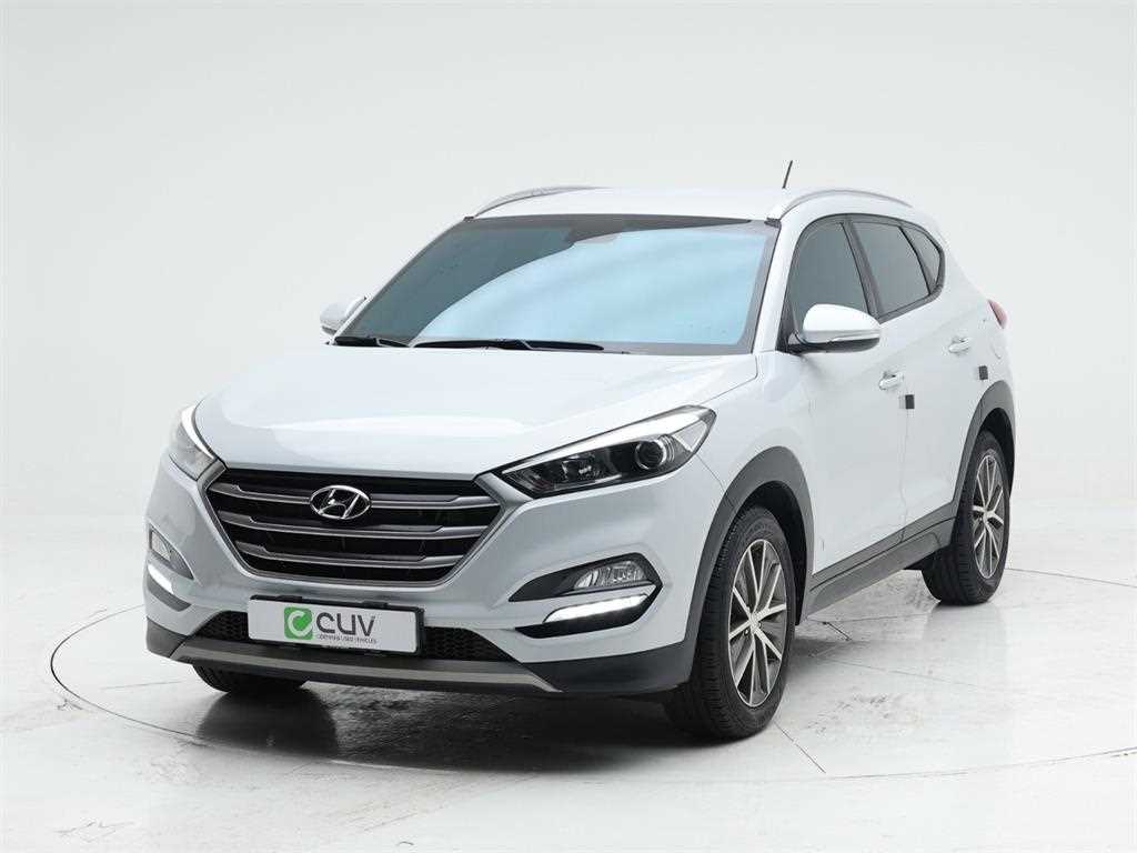 HYUNDAI Tucson 2017 Blanco - Importación desde Corea - HF Imports Iquique - Foto 1