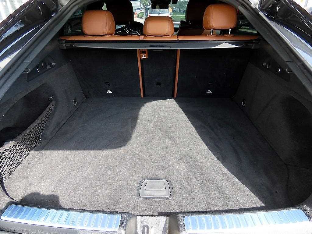 Mercedes Benz GLC Class 2021 Negro - Importación desde Corea - HF Imports Iquique - Foto 16