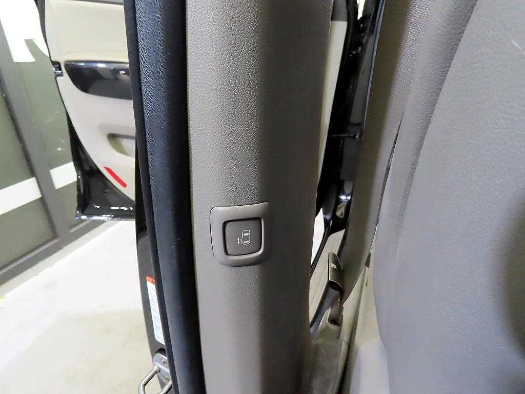 KIA Carnival 2018 Negro - Importación desde Corea - HF Imports Iquique - Foto 18