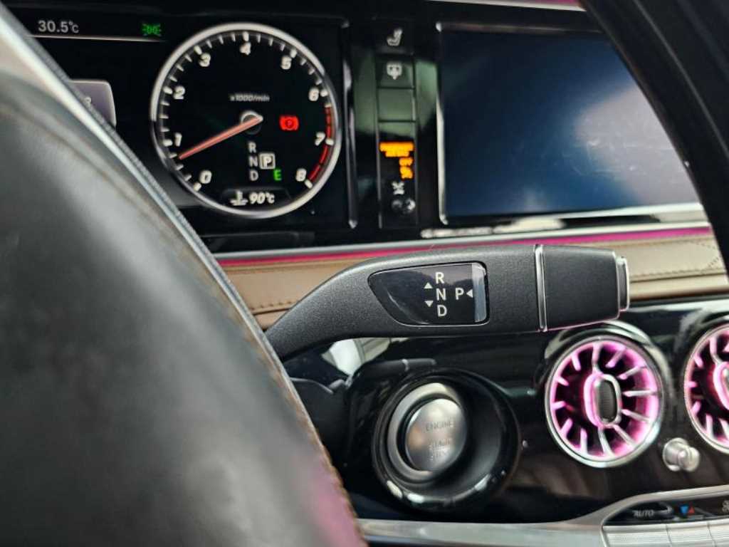 Mercedes Benz S Class - Vista 11